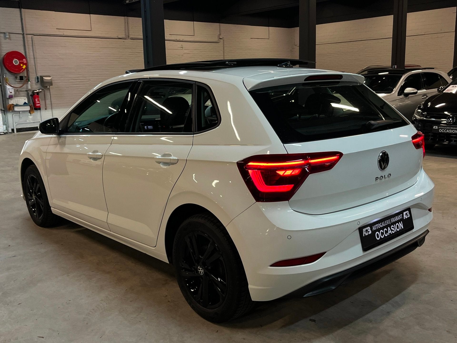 Volkswagen Polo 1.0 TSI Life Business Pano/IQLights/Carplay, Auto's, Voorwielaandrijving, Dealer onderhouden, Gebruikt, 95 pk
