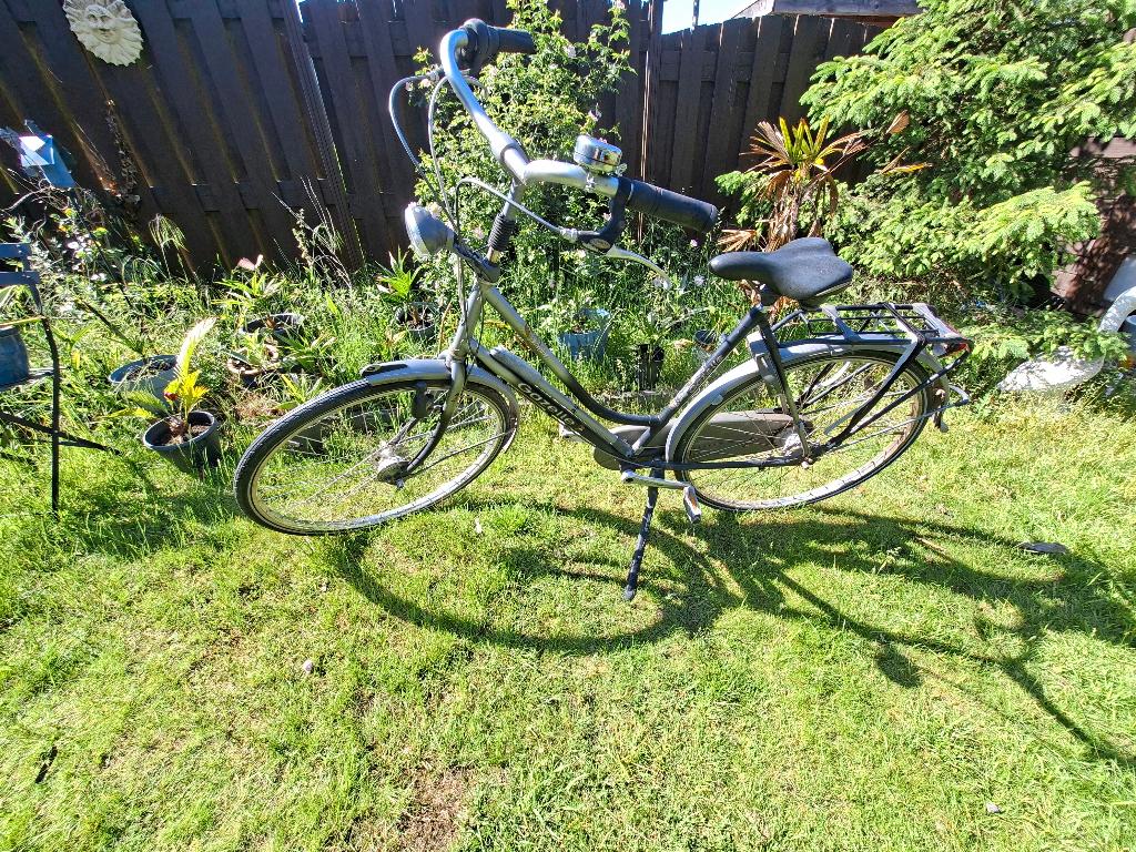 Gazelle Damesfiets3 versnellingen.ideaal als stationfiets, Fietsen en Brommers, Fietsen | Dames | Damesfietsen, Ophalen, Gebruikt