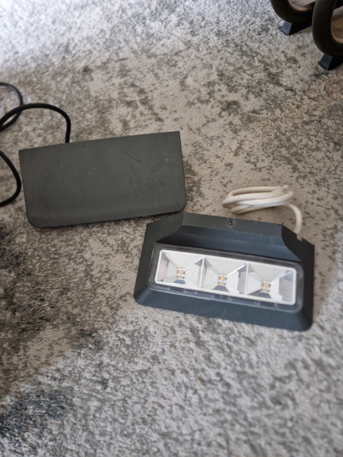 2 buitenlampen op stroom, Ophalen, Gebruikt, Minder dan 50 watt, Netvoeding