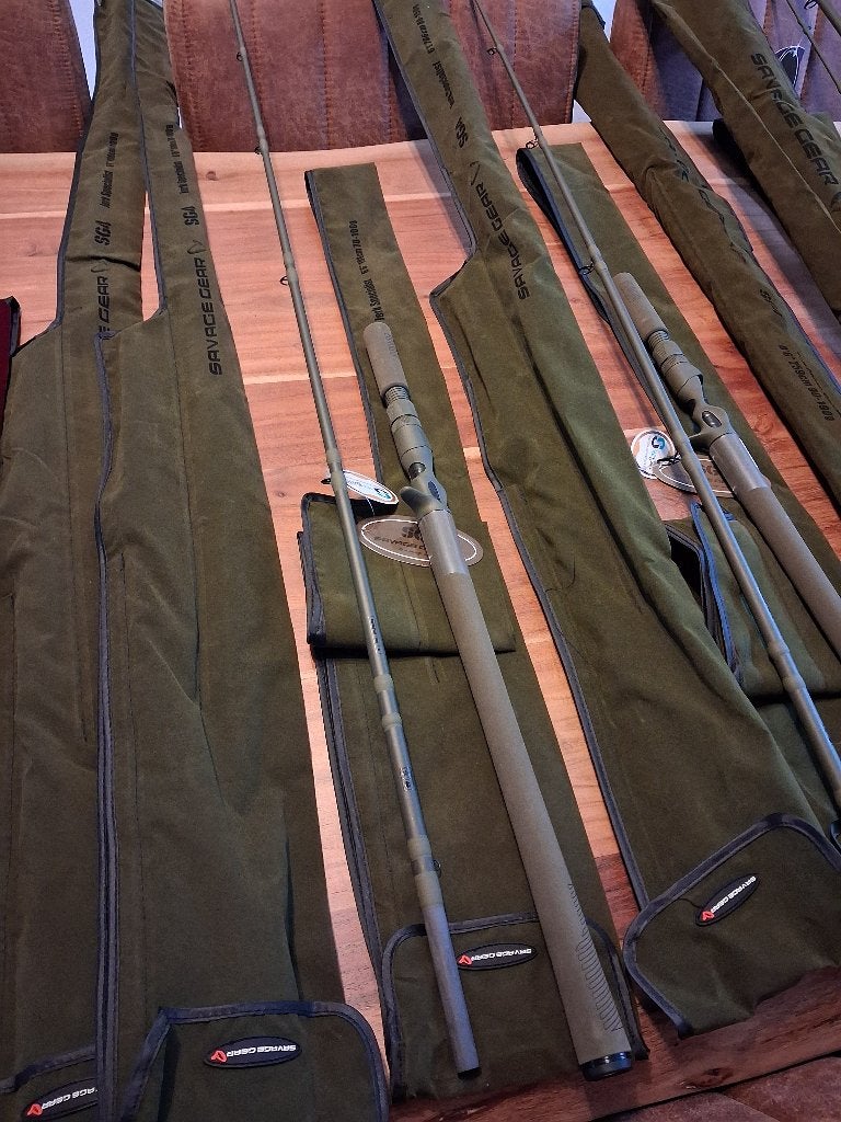 Savage Gear SG4 en SG6 Baitcaster hengels (zwaardere) Nieuw!, Tinstraat, Savage Gear, Werphengel, Nieuw