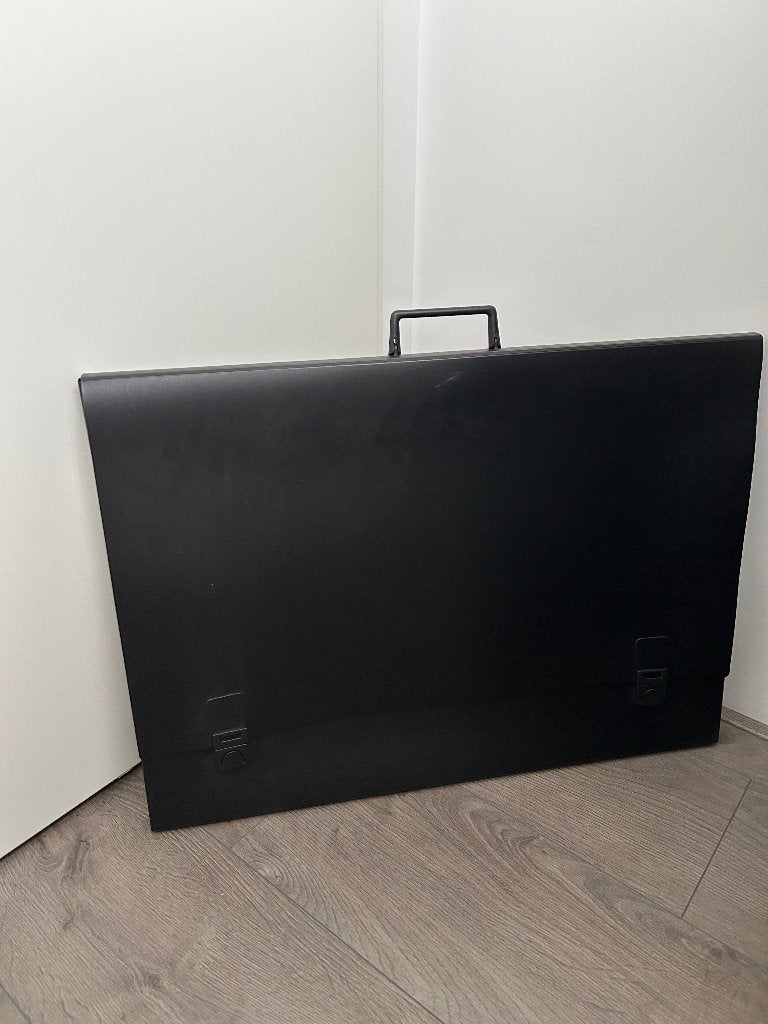 Grote tekenmap / portfoliokoffer B2 – 52 x 72 cm – zwart, Antiek en Kunst, Ophalen of Verzenden, Overige typen, Zwart, Kunststof