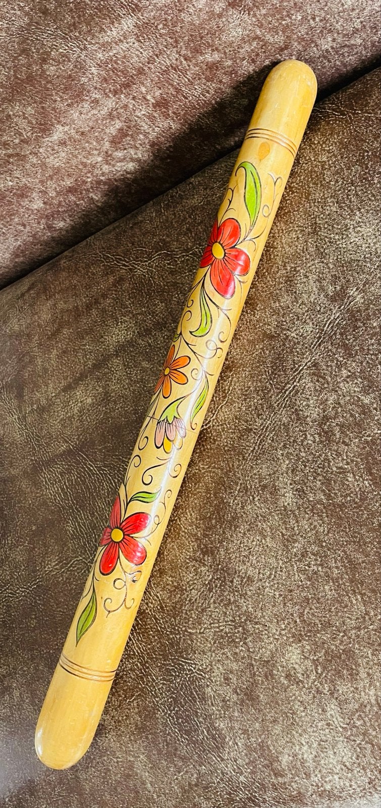Vintage houten breinaaldenkoker met bloemmotief, Ophalen of Verzenden, Gebruikt, Breien of Haken, Naald