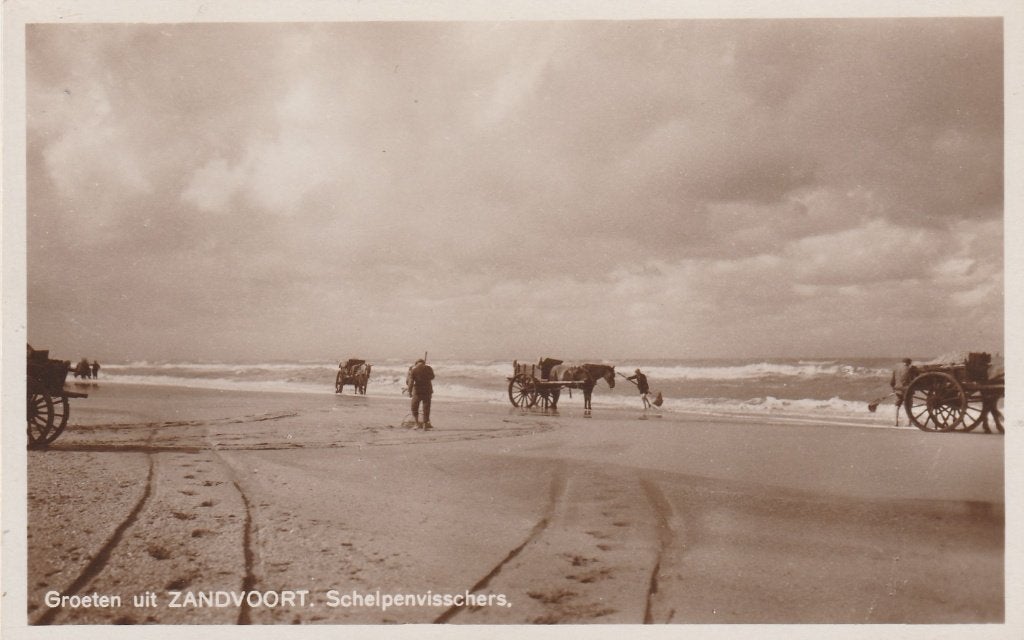 zandvoort- schelpen visschers 1934, Ophalen of Verzenden, 1920 tot 1940, Noord-Holland