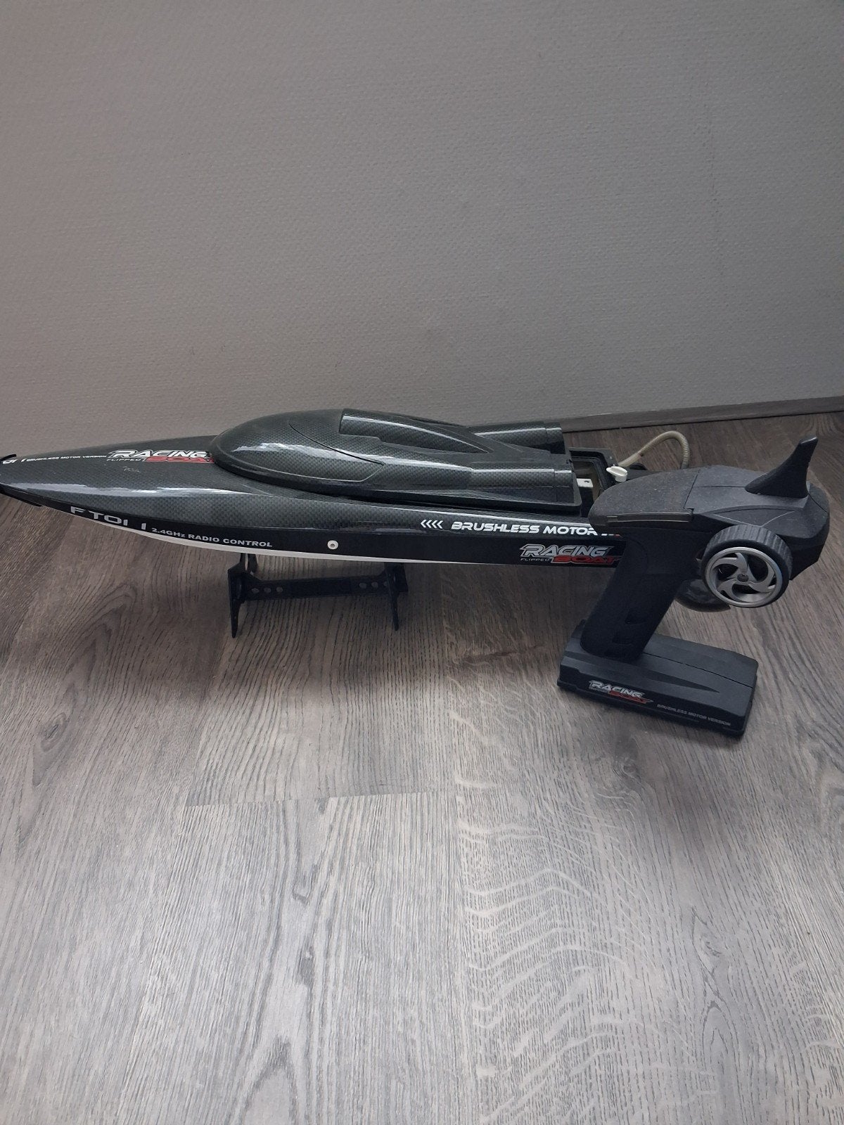 FT011 RC Racing Boot Brushless Motor 2.4GHz, Ophalen of Verzenden, Gebruikt, Groter dan 1:32, Overige merken