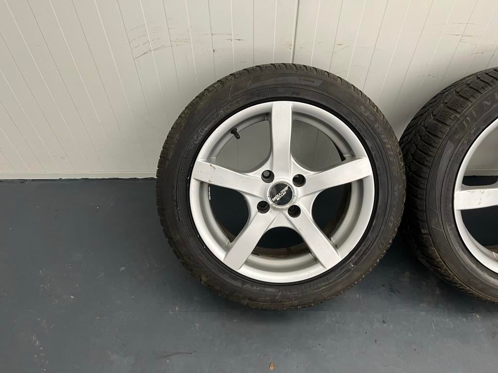 Lichtmetalen velgen met Dunlop winterbanden 205/55R16, Ophalen, Gebruikt, 16 inch, Banden en Velgen
