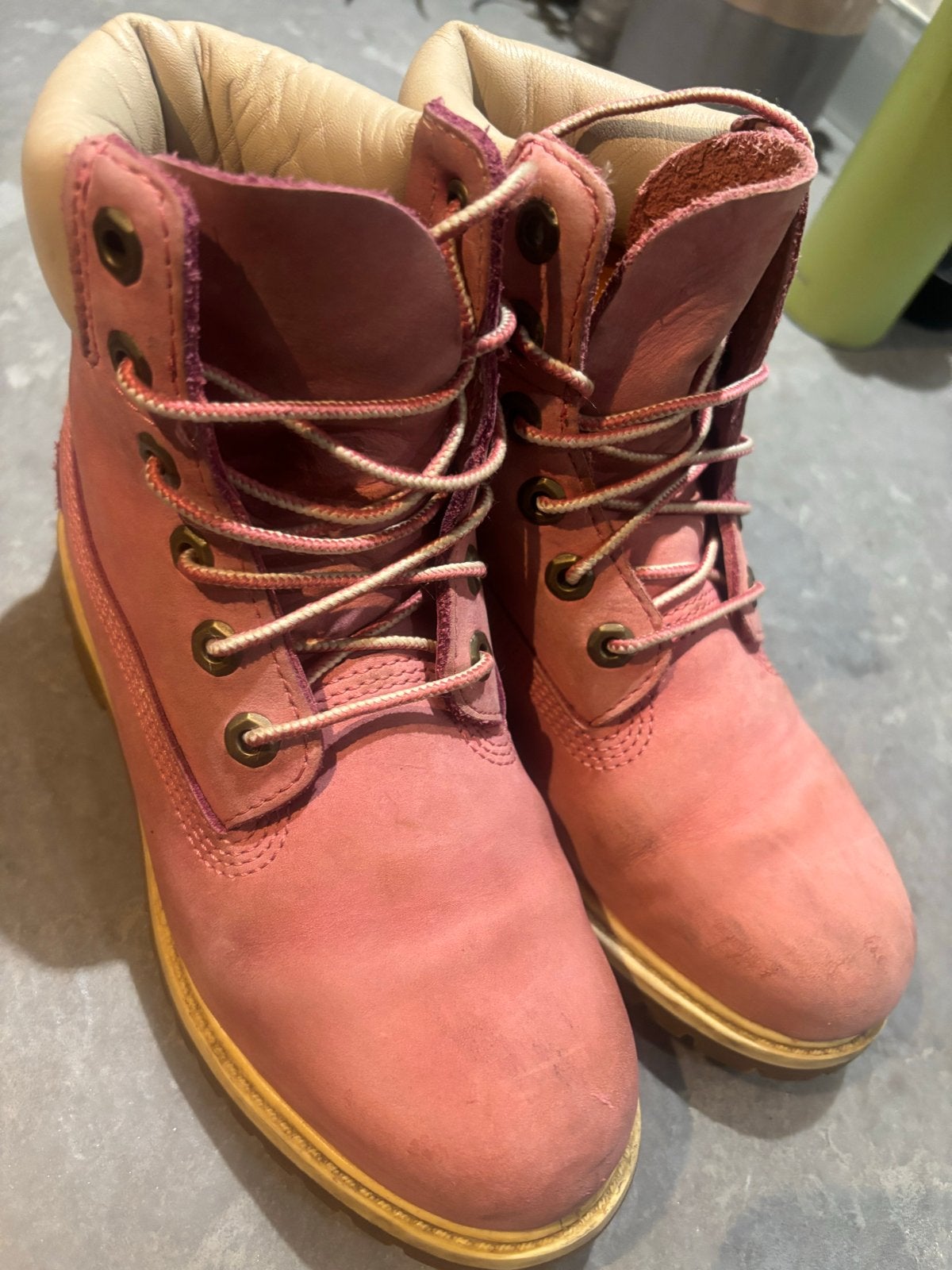 Trendy Timberland laarzen - Maat 36,5 - Roze, Ophalen of Verzenden, Gedragen, Roze, Lage of Enkellaarzen