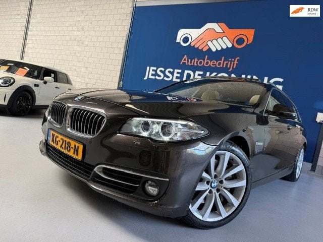 BMW 5-serie Touring 535xd High Executive automaat / panorama, Auto's, Automaat, Gebruikt, Euro 6, 2993 cc