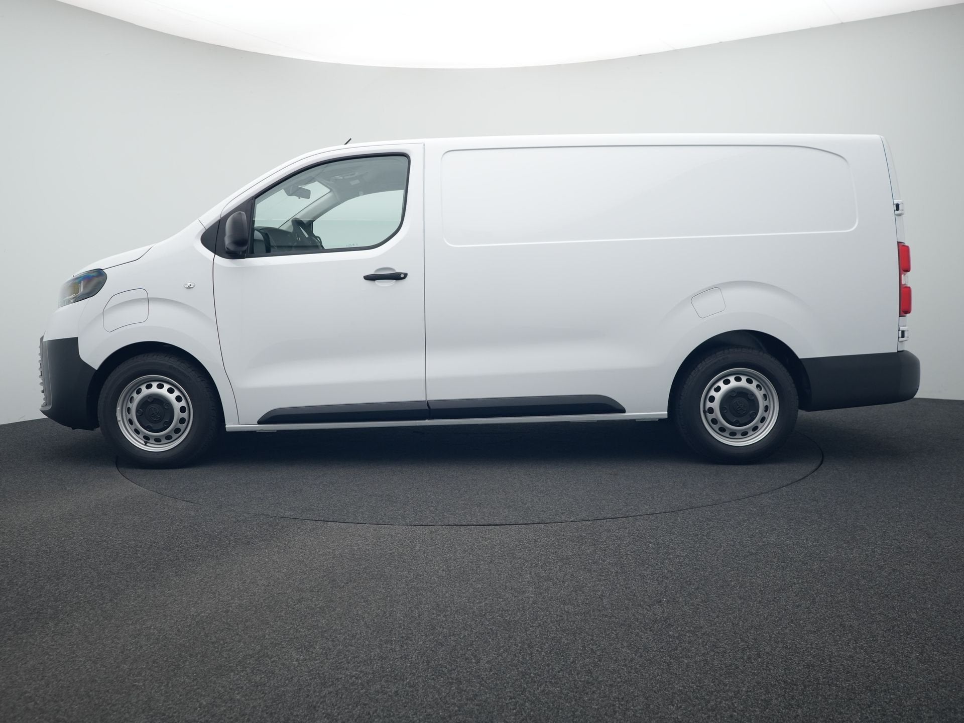 Toyota PROACE Electric Worker Challenger Extra Range Long L2, Auto's, Zwart, Wit, Origineel Nederlands, Lichtsensor