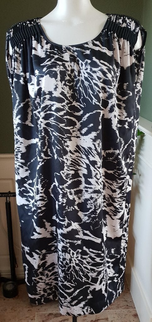 Inwear prachtige zwart witte jurk M 38 40, Maat 38/40 (M), Verzenden, Zwart, Zo goed als nieuw