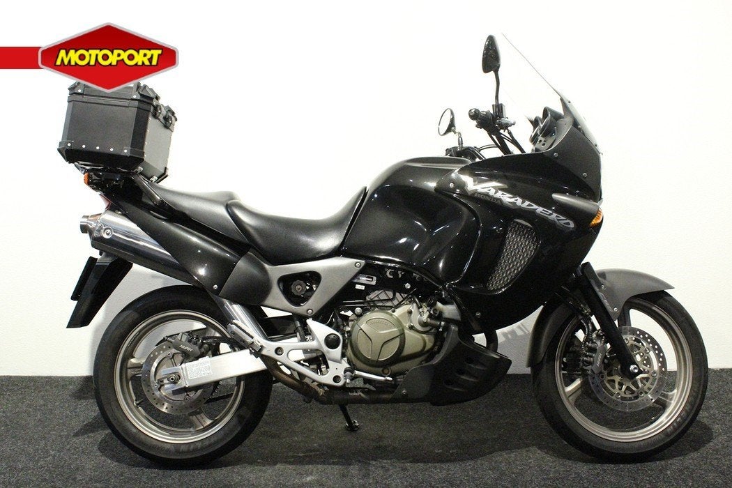 Honda XL 1000 V VARADERO (bj 2002), CAPRONILAAN 1
1119 NN  SCHIPHOL-RIJK, NL, Toermotor, HONDA NEDERLAND BV, Cco@honda-eu.com