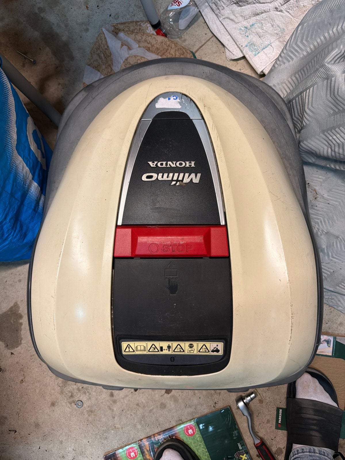Honda Miimo HRM 3000 robotmaaier voor onderdelen, Tuin en Terras, Ophalen of Verzenden, Gebruikt, Accu-grasmaaier