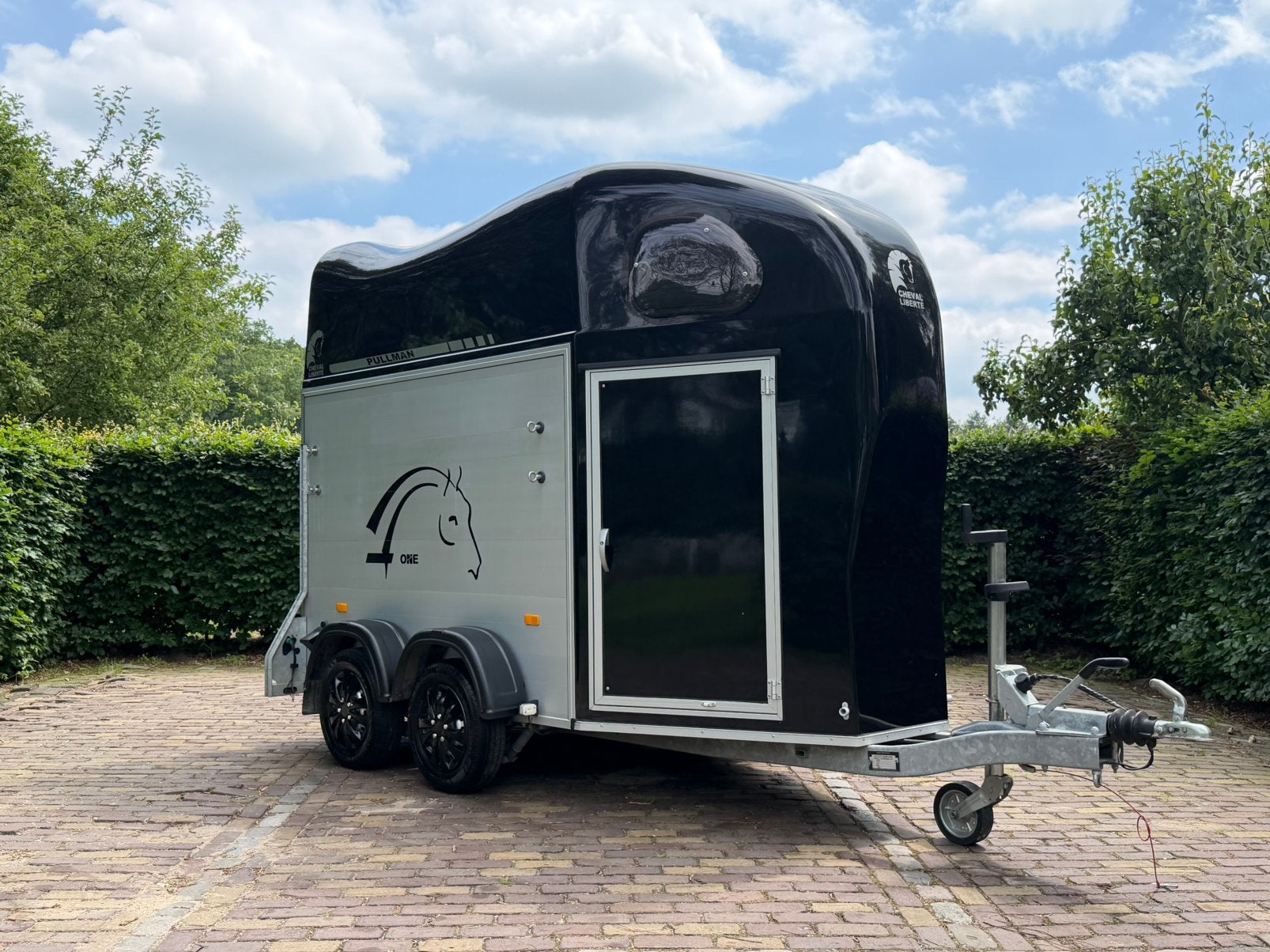 Nieuwstaat 1.5 paards cheval liberte vol alu met zadelkamer, Dieren en Toebehoren, Ophalen, Aluminium, Zo goed als nieuw, Info@ttpaardentrailers.nl