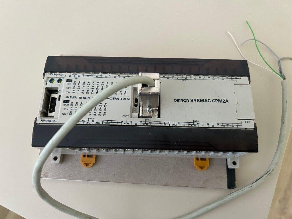Omron CPM2A-60CDT1-D PLC Controller 24VDC, Hobby en Vrije tijd, Elektronica-componenten, Gebruikt, Ophalen of Verzenden