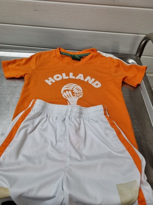 Voetbalset t-shirt en broek 122/128 oranje wit, Ophalen of Verzenden, 'T Olde Gre-j, Info@toldegrej.nl, Endepoelstraat 20f Didam