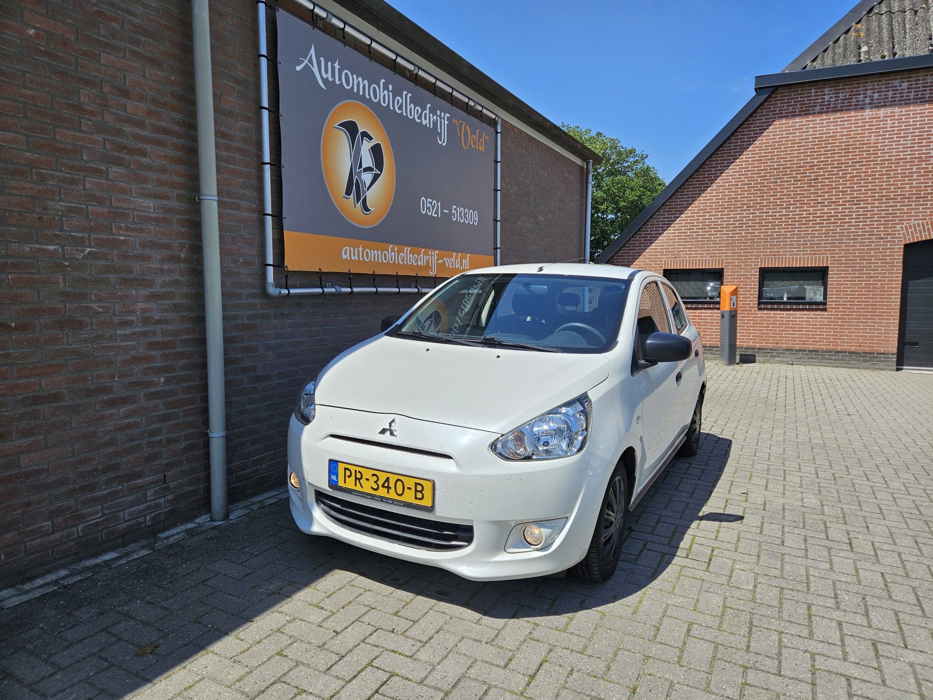 Mitsubishi Space Star 1.0 Inform (bj 2014), Voorwielaandrijving, Stof, Gebruikt, Zwart