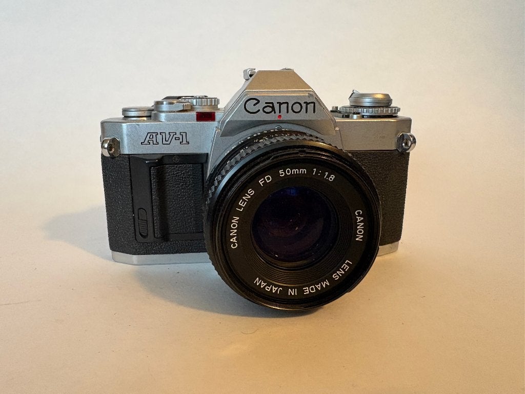 Canon AV-1 met 50 mm lens, Audio, Tv en Foto, Ophalen of Verzenden, Gebruikt, Spiegelreflex, Canon