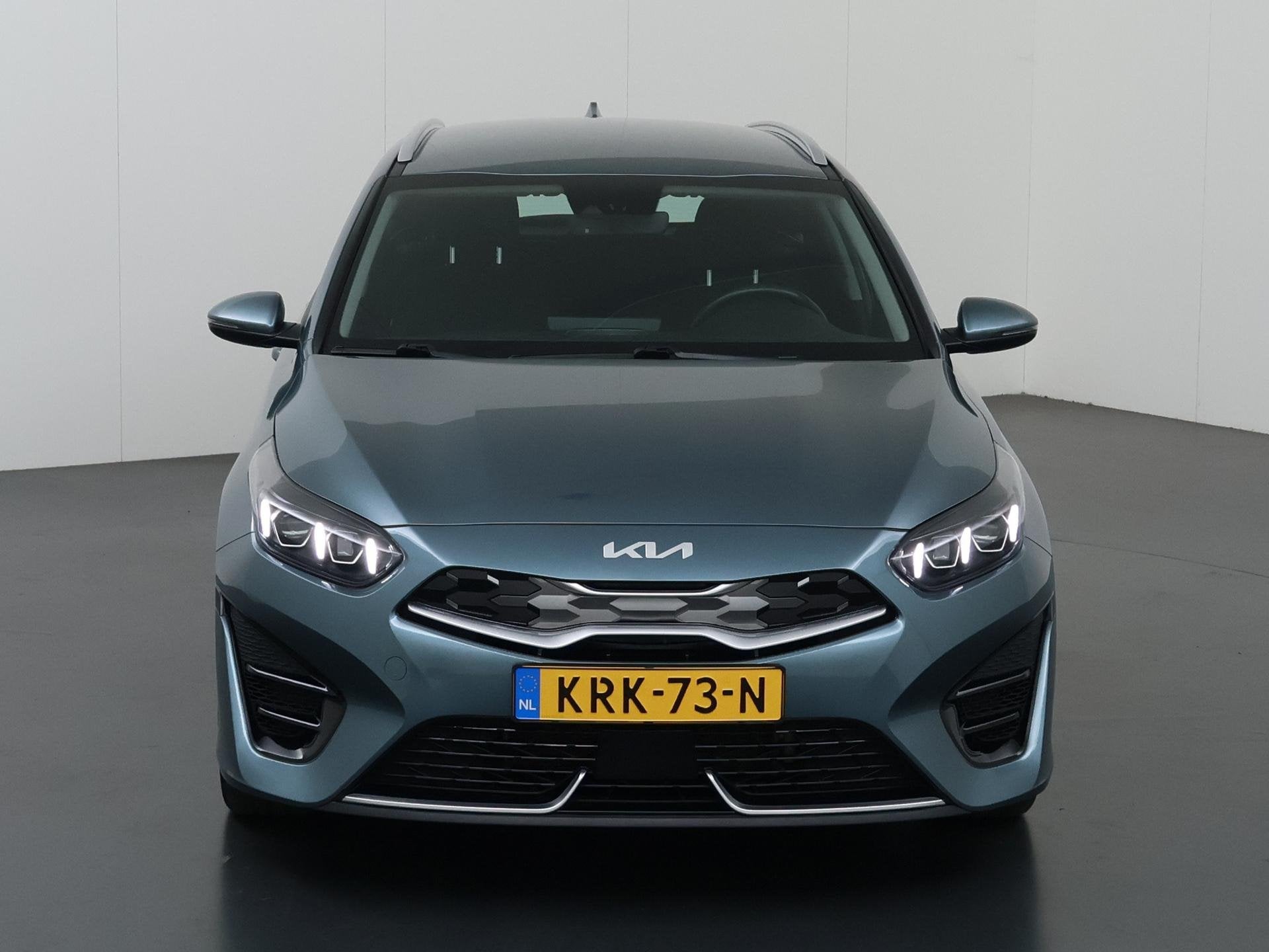 Kia Ceed Sportswagon 1.6 GDI PHEV DynamicPlusLine | Stoel /, Gebruikt, Leder en Stof, Plug-in hybride, 1508 kg