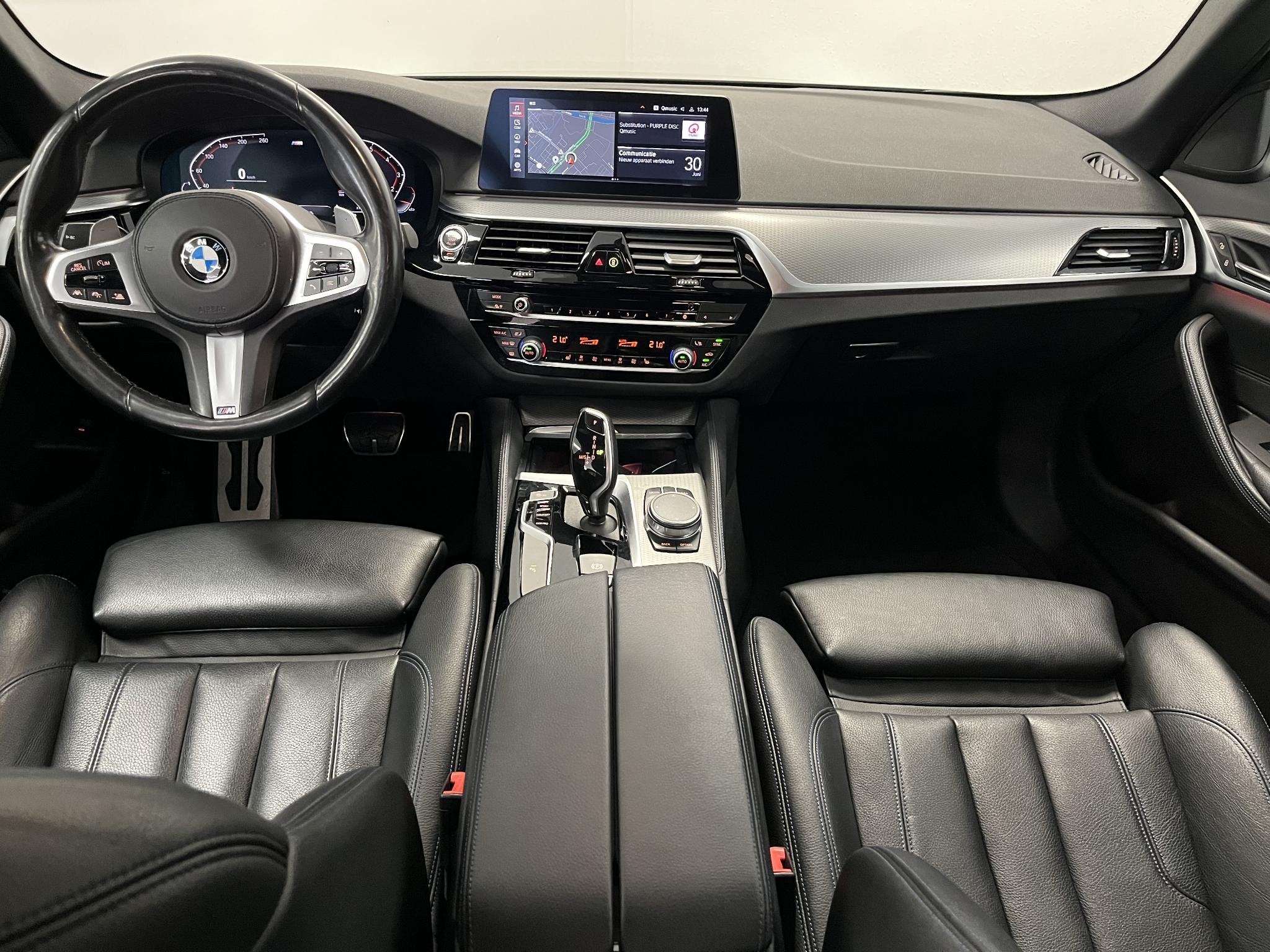 BMW 5-serie Touring 530i Executive Edition | Onderhoudscontr, Auto's, Automaat, 1998 cc, Gebruikt, 4 cilinders