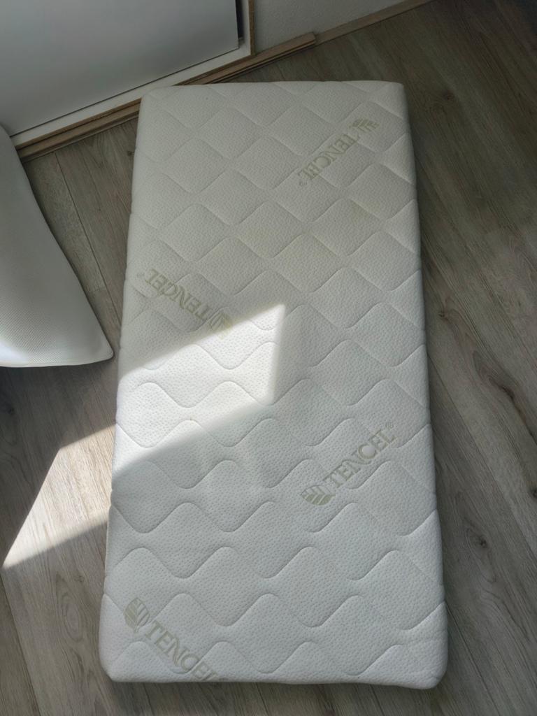 Tencel matras met airgosafe topper- Zo goed als nieuw, Ophalen, 190 cm of minder, Zo goed als nieuw, Matras