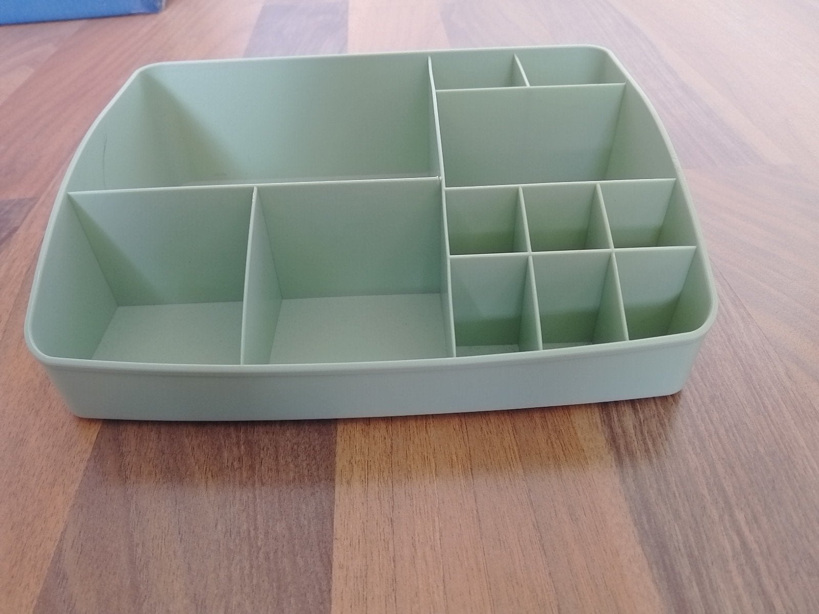 Sostrene Grene Opbergbakje met vakjes - Lichtgroen, Huis en Inrichting, Ophalen, Groen, Kunststof, Zo goed als nieuw