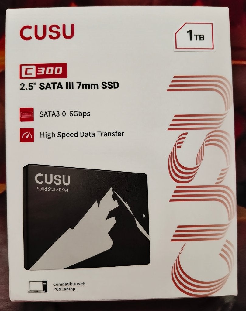 SSD CUSU model C300 1TB SATA 3H bijna nieuw, Computers en Software, Intern, Ophalen of Verzenden, 1TB, Laptop