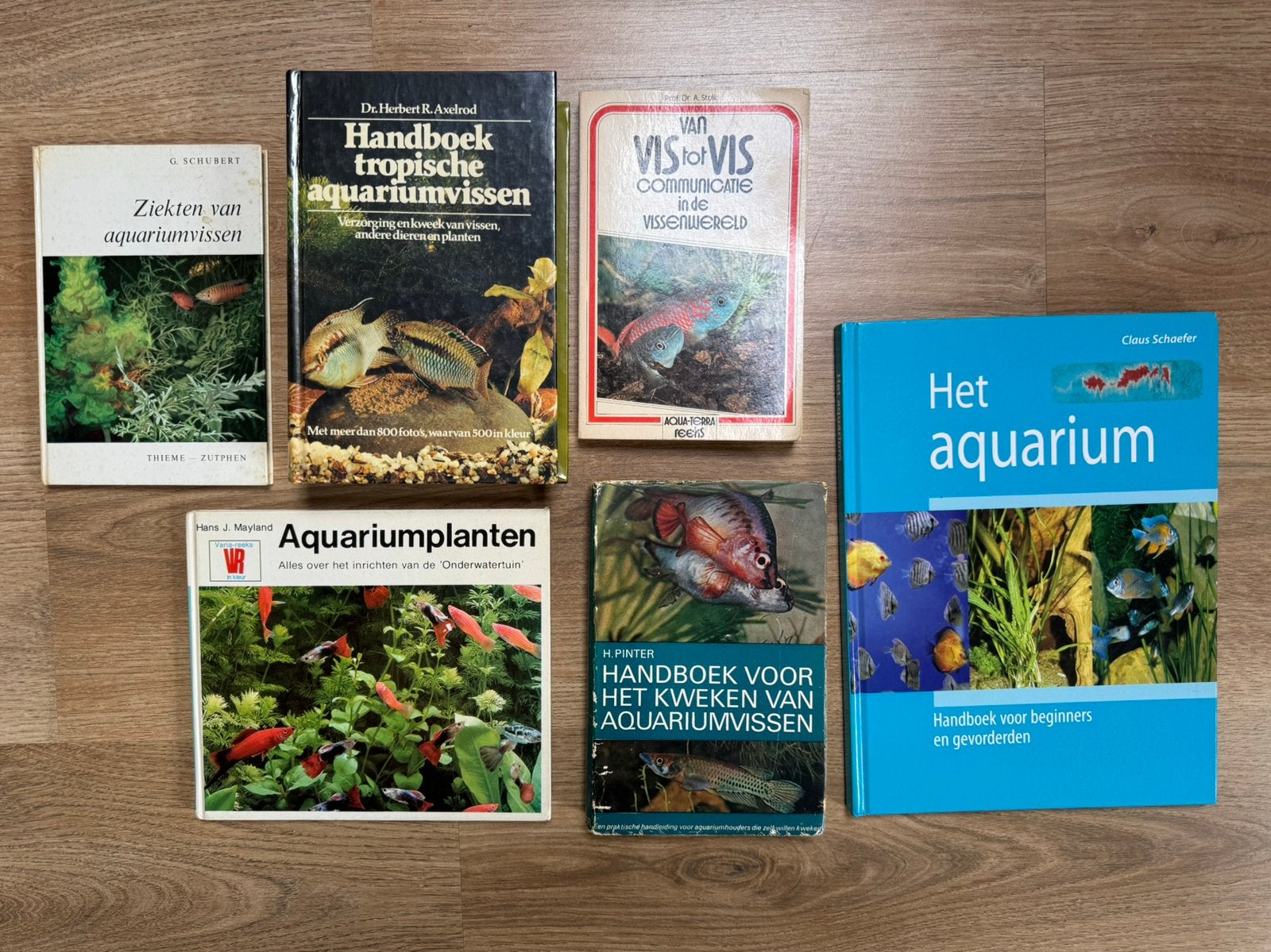 Boeken over aquaria en aquariumvissen, Dieren en Toebehoren, Ophalen of Verzenden, Gebruikt
