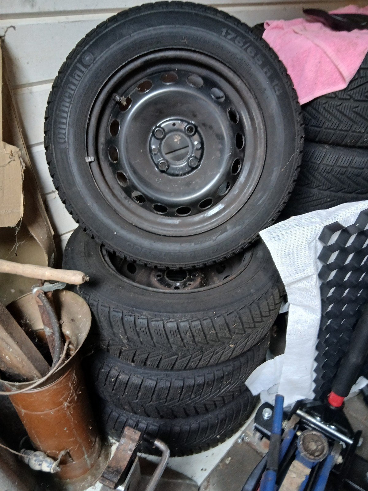 Continental Winterbanden op stalen velg 175/65 R14, Auto-onderdelen, 14 inch, Gebruikt, 175 mm, Banden en Velgen