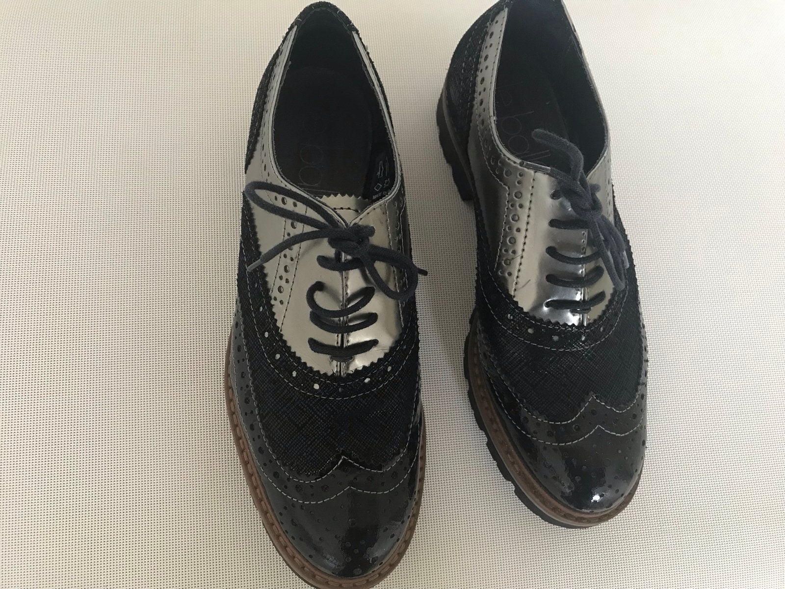 Le Ballo's Brogues - Zwart/Zilver - Maat 38, Ophalen of Verzenden, Zo goed als nieuw, Zwart, Schoenen met lage hakken