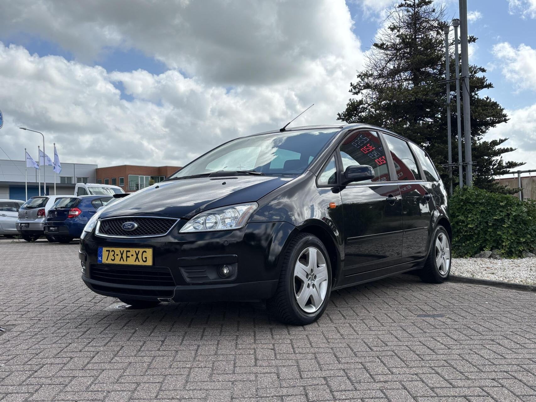 Ford Focus C-Max 1.8-16V Futura, Airco, Cruise, APK, Koopje!, Auto's, Voorwielaandrijving, Gebruikt, Zwart, 4 cilinders