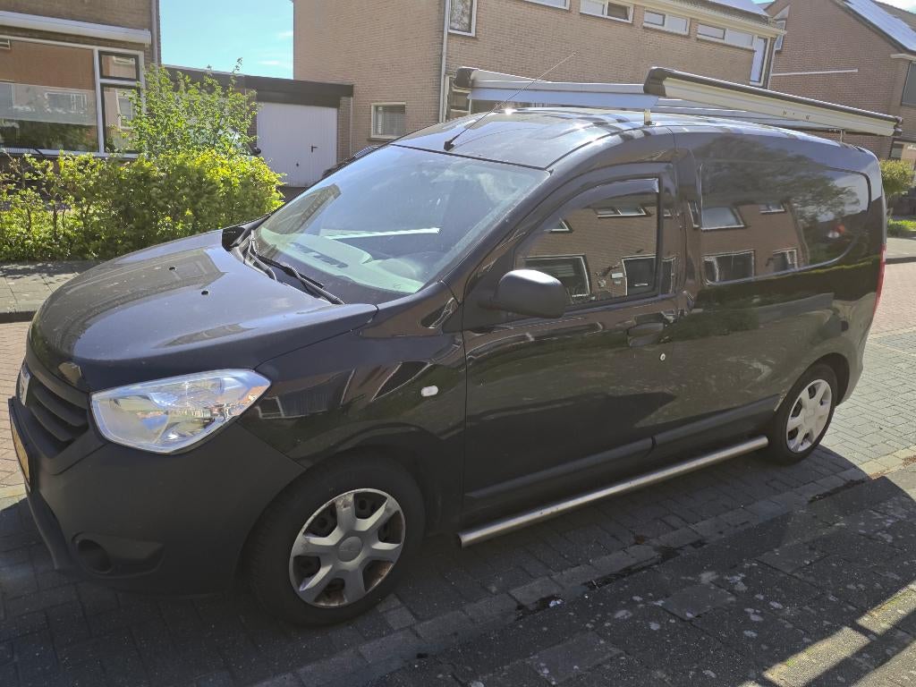 Dacia Dokker Van 1.5 dCi 75pk Stop & Start 2017, Stof, 74 pk, 4 cilinders, Zwart