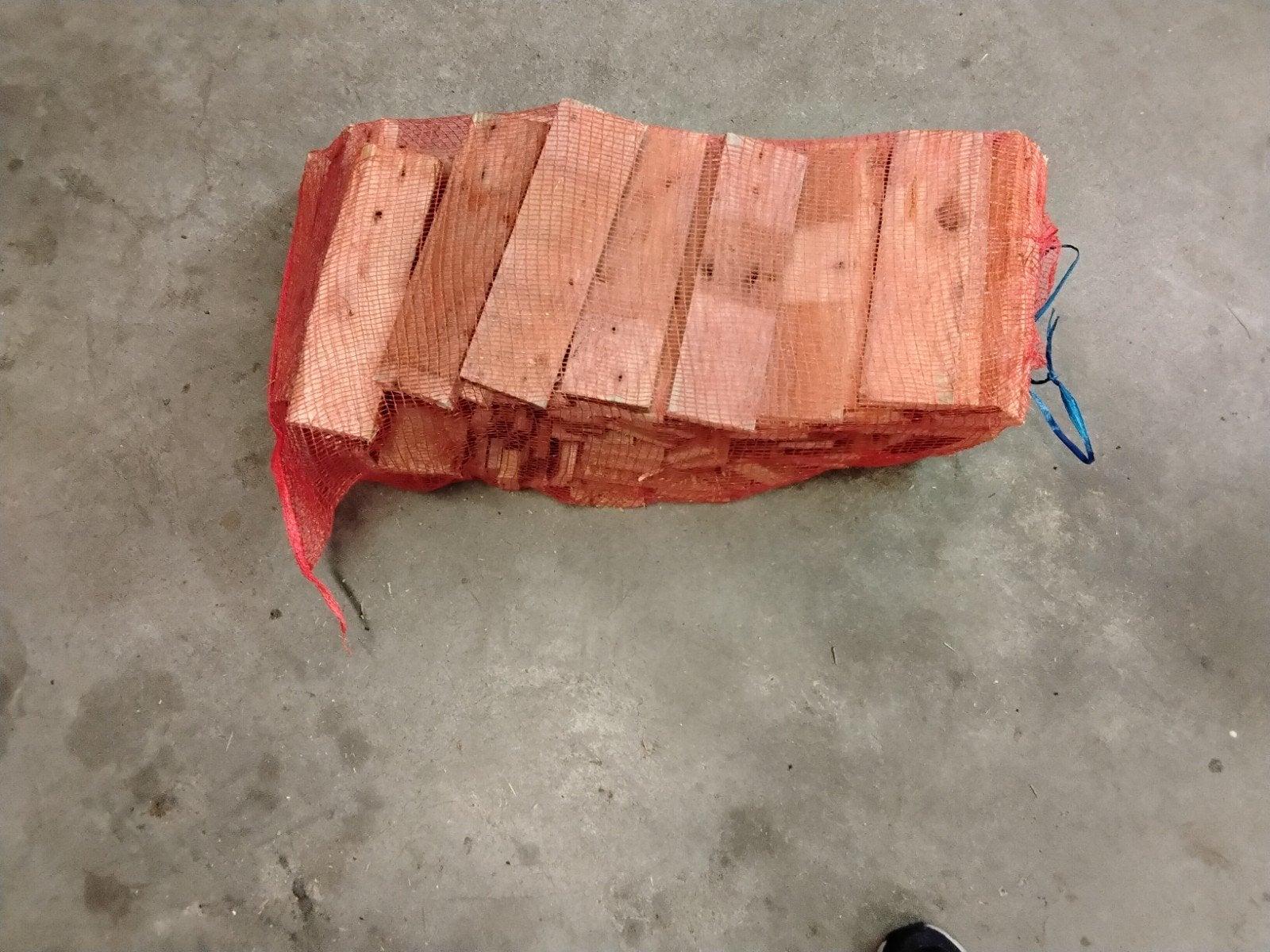 brandhout rond 14kg per zak, Minder dan 3 m³, Ophalen