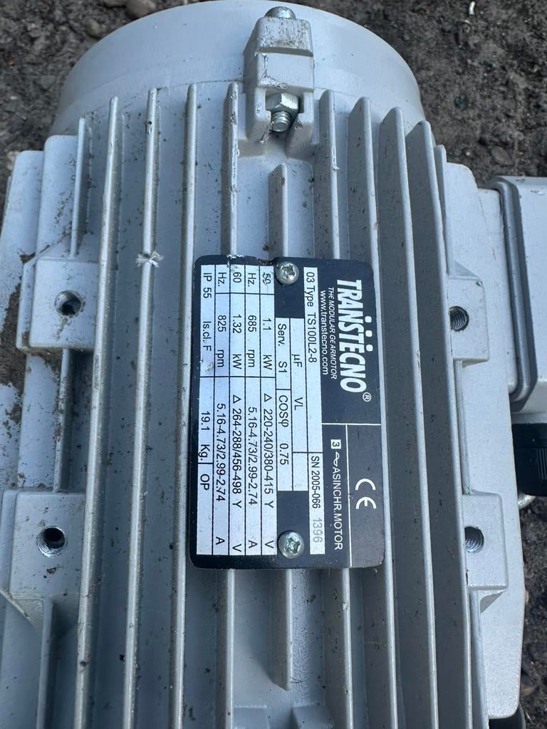 Z.g.a.n. elektro motor, Doe-het-zelf en Verbouw, Motoren, Ophalen of Verzenden, Zo goed als nieuw, Elektromotor