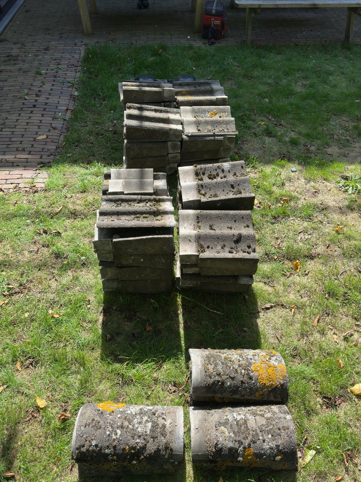 Gebruikte Sneldek dakpannen - Grijs, diverse maten, Ophalen, Gebruikt, Steen of Klei, 5 tot 10 m²