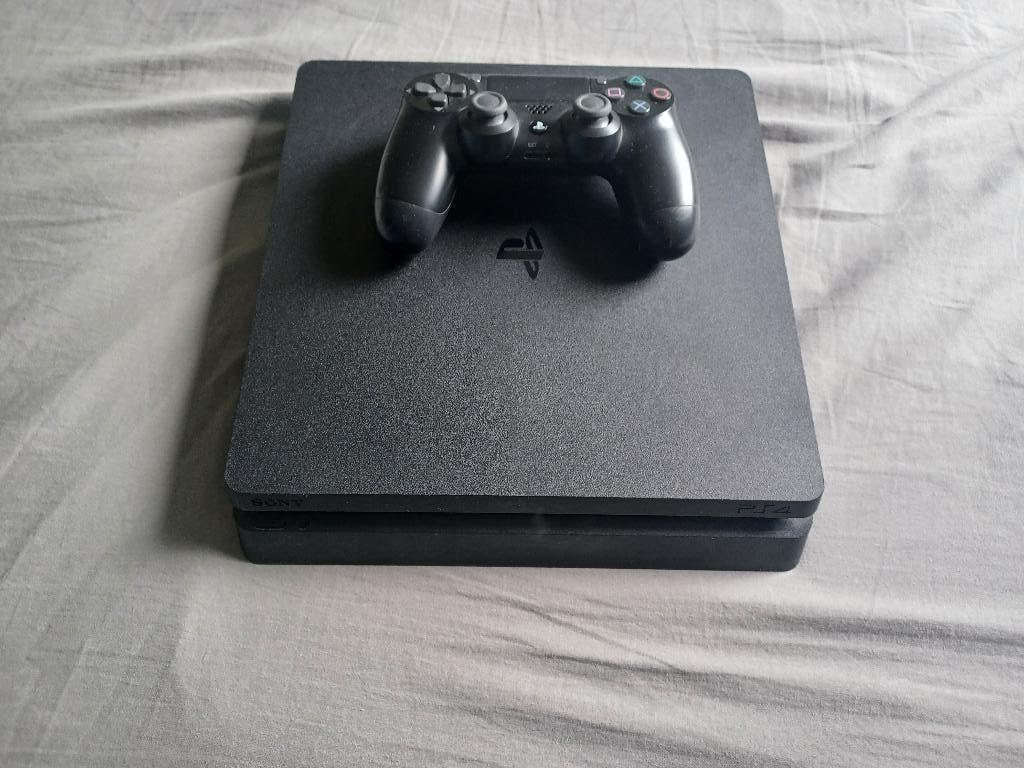Ps4 slim, 500 GB, Ophalen of Verzenden, Zo goed als nieuw, Met 1 controller