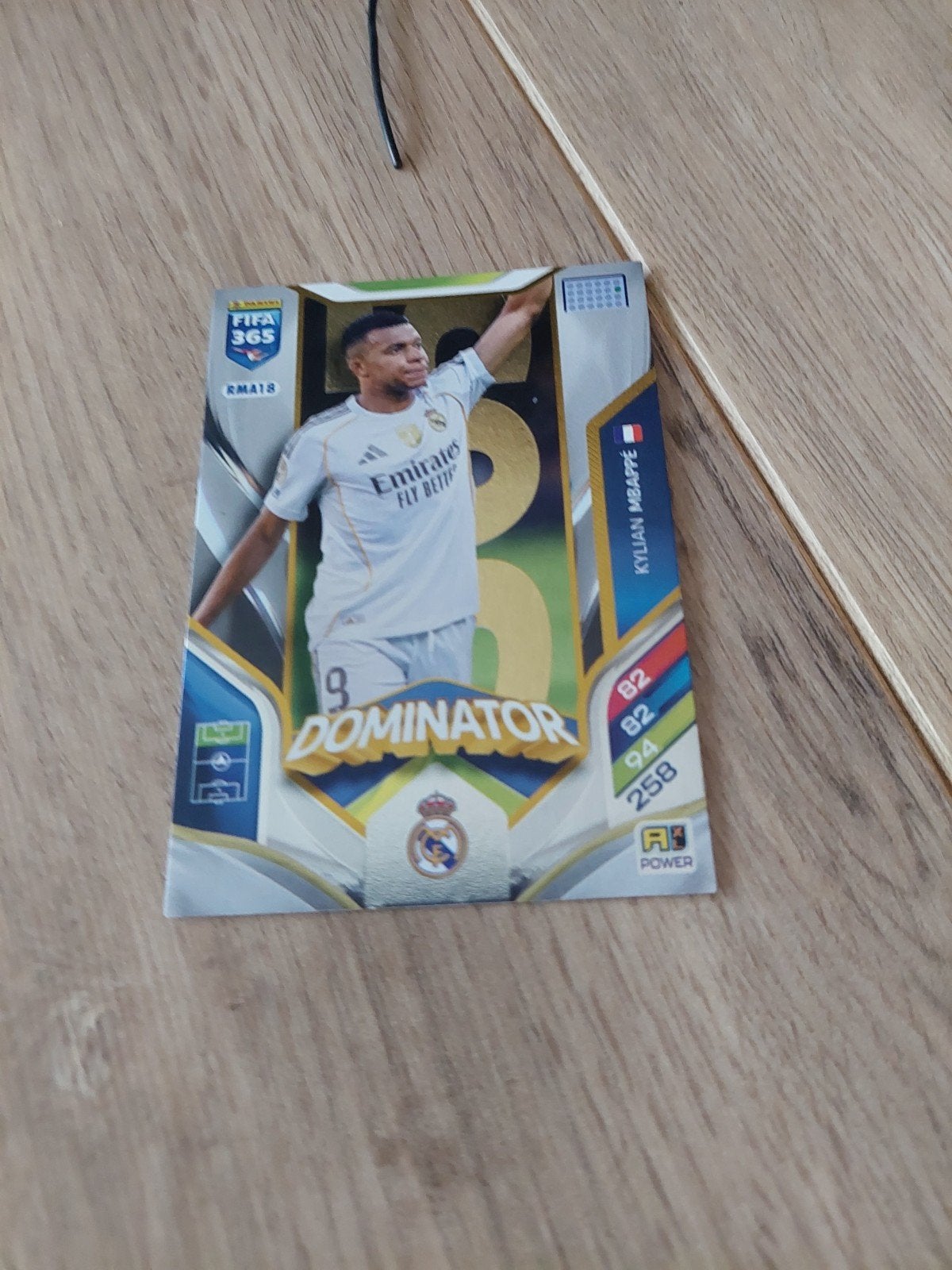 Kylian Mbappé FIFA 365 Dominator Spelerskaart, Ophalen of Verzenden, Zo goed als nieuw, Buitenlandse clubs, Spelerskaart