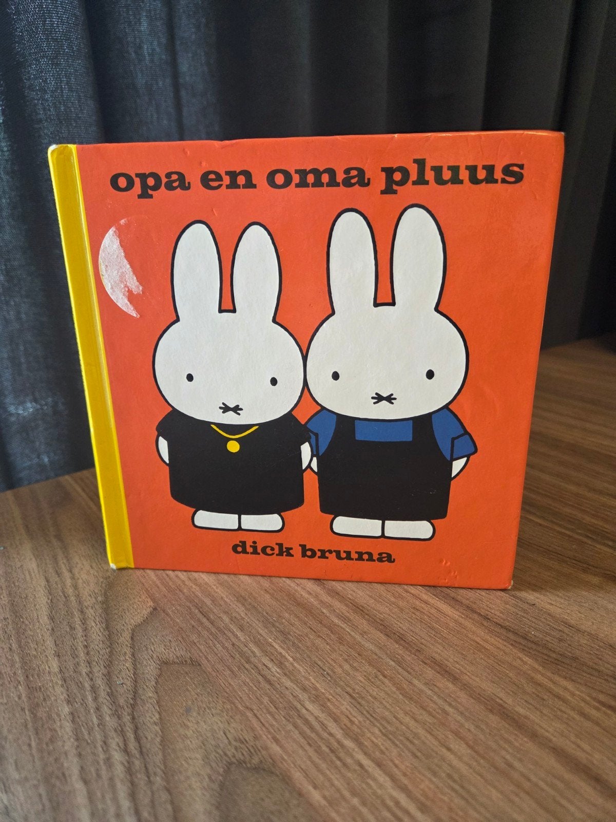 Opa en Oma Pluus - Dick Bruna (Bornmeer), Gelezen, Fictie algemeen, Verzenden, Dick Bruna