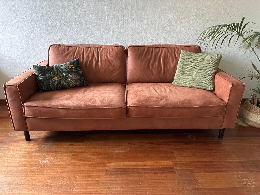 Cognac kleurige bank met twee zitplaatsen, Ophalen, Gebruikt, 150 tot 200 cm, Tweepersoons