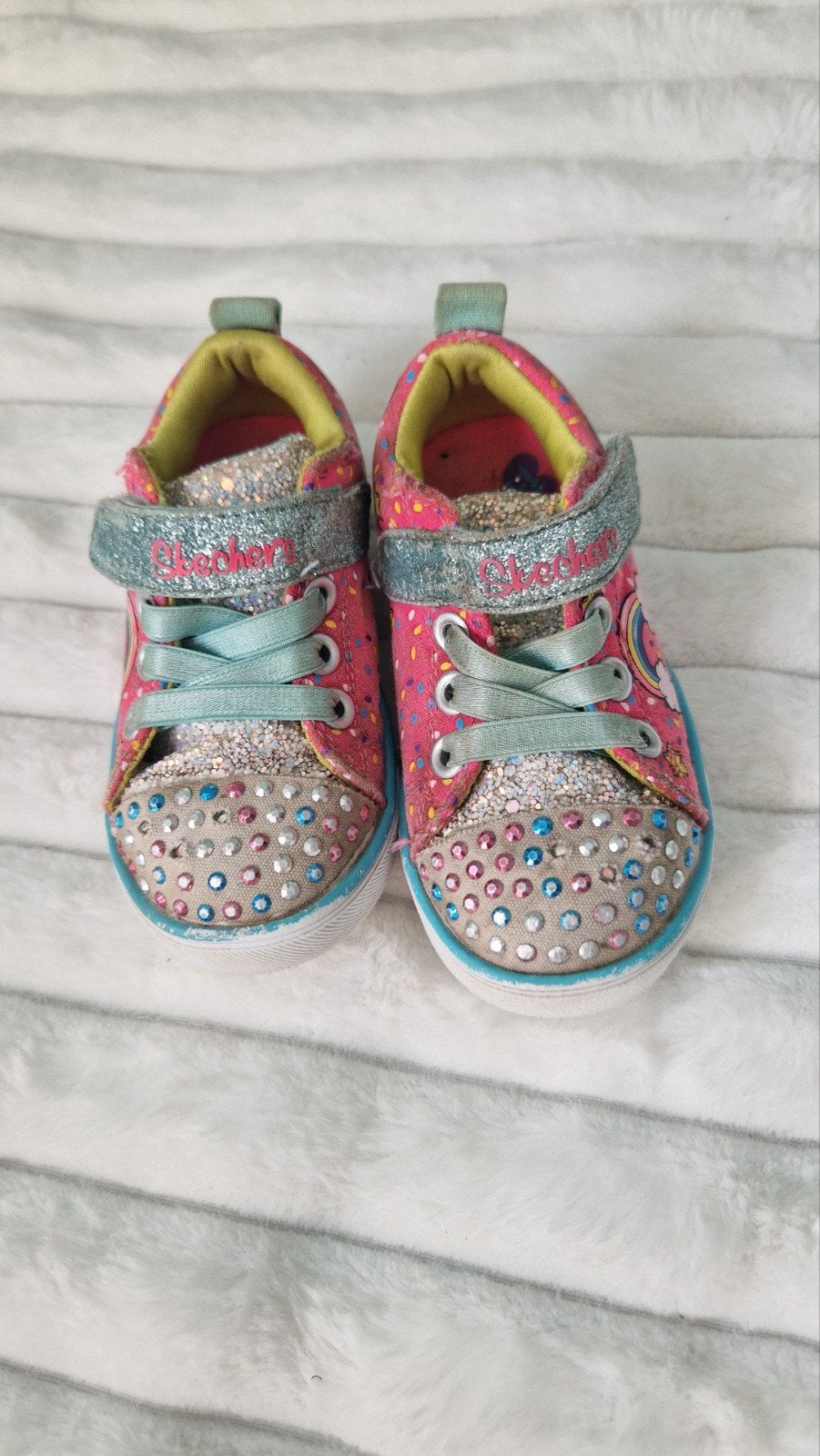 Leuke meisjes schoenen maat 23 met glitters en regenboog, Ophalen of Verzenden, Gebruikt, Meisje, Schoenen