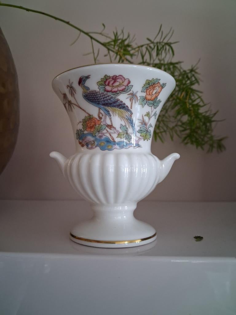 Vintage Wedgwood  Kraanvogel en Bloemdetails - 8.5, Antiek en Kunst, Antiek | Vazen, Ophalen of Verzenden