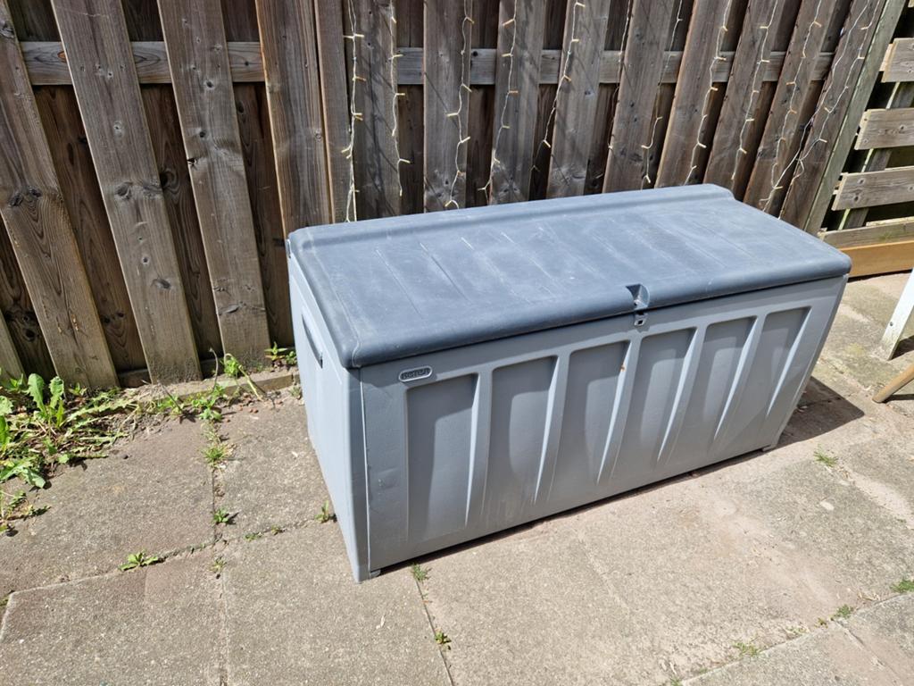 Kusenbox Keter, Ophalen, Zo goed als nieuw, Kunststof, Overige typen