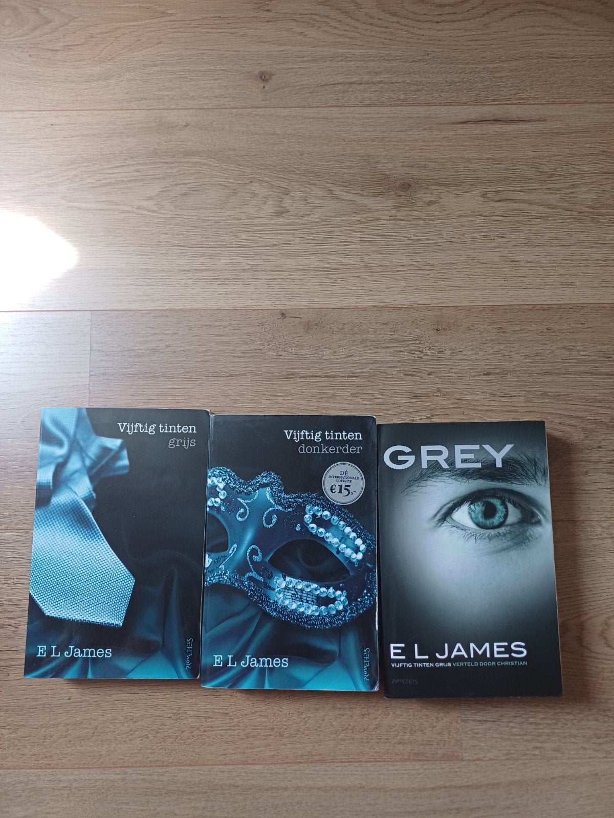 Vijftig tinten grijs, donkerder en Grey. E L James, Boeken, Ophalen of Verzenden, Zo goed als nieuw, E L James