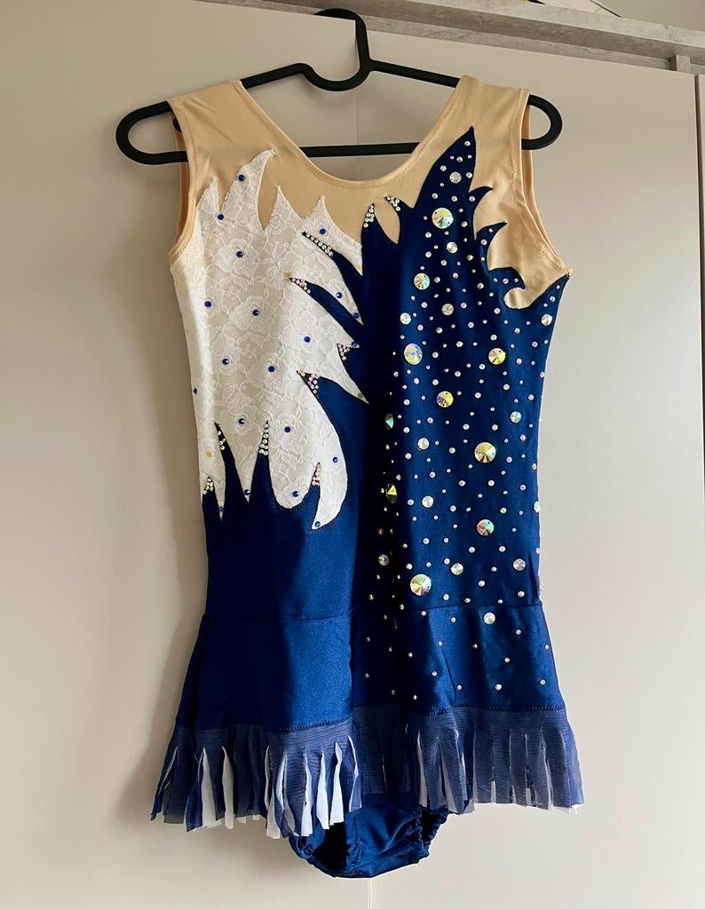 Twirlpakje, Ophalen, Zo goed als nieuw, Kleding