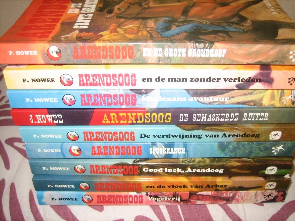 ARENDSOOG boeken POCKETS, Ophalen of Verzenden, Zo goed als nieuw, J NOWEE
