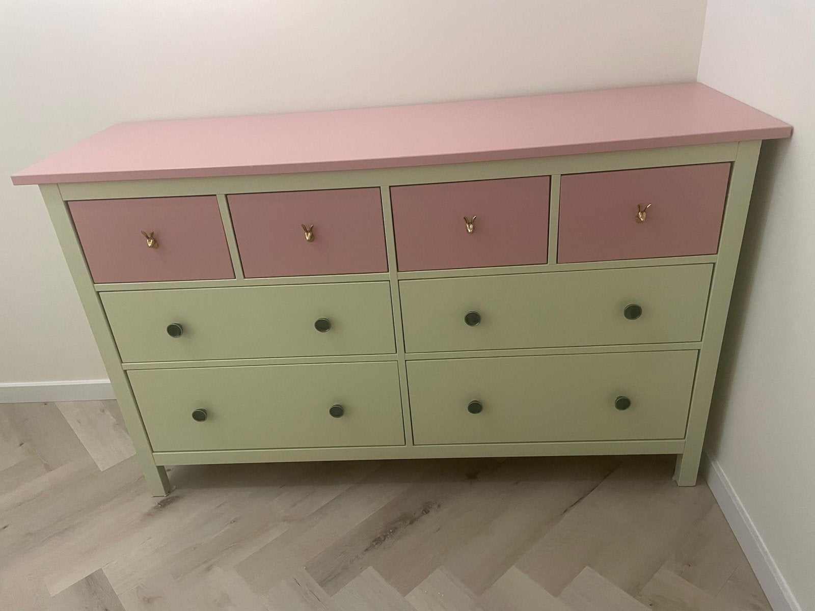 IKEA HEMNES ladekast / commode 8 lades roze groen 160 cm, Ophalen, Gebruikt, 5 laden of meer, 150 tot 200 cm