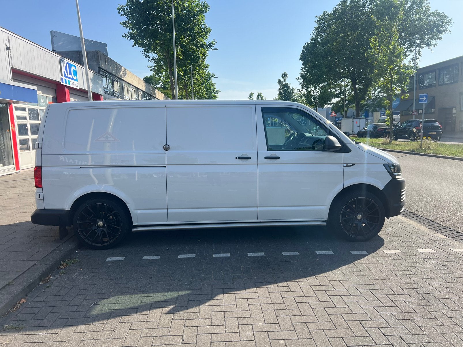 Foto 9 van Volkswagen Transporter GB 2.0 TDI 84pk L2h1 euro6