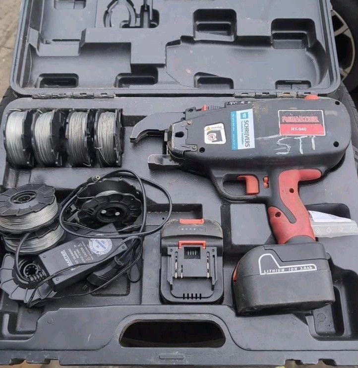 Rebartier RT-940 Vlechttang met Accu, Lader en Draad, Ophalen, Gebruikt, Overige typen, Overige merken
