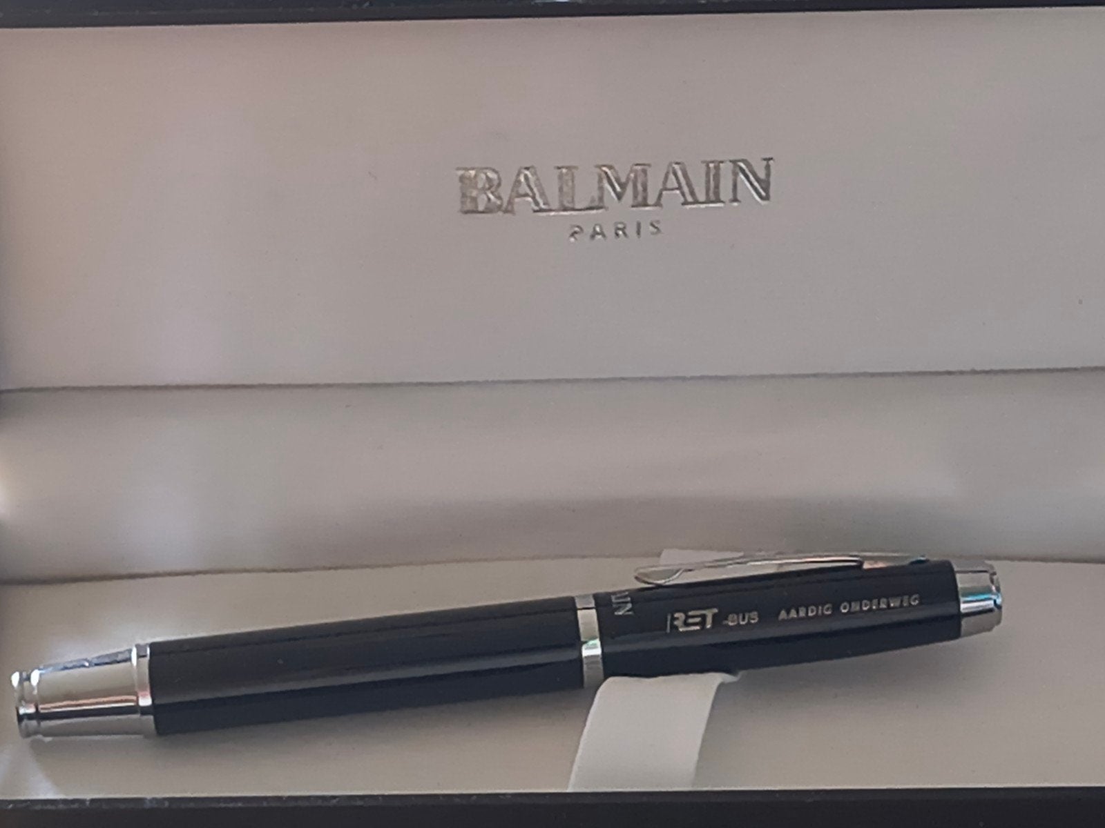 Balmain Paris vulpen R.E.T. bus, Verzamelen, Nieuw, Met doosje, Vulpen, Ophalen