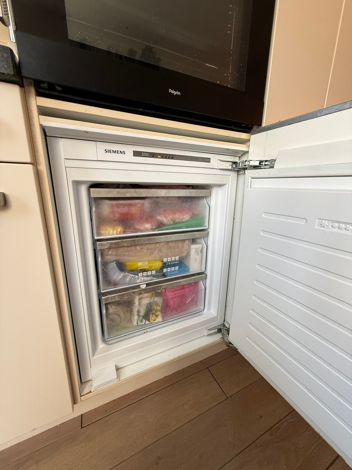 Inbouw vriezer Siemens low Frost 3 lades 71cm deur op deur, Witgoed en Apparatuur, Vriezers en Diepvrieskisten, Vrieskast, Gebruikt