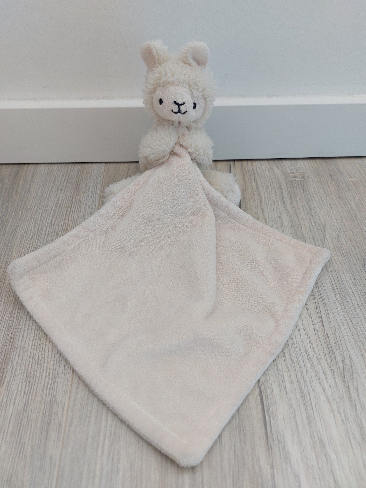 Knuffel knuffeldoekje prenatal lama alpaca L2009, Kinderen en Baby's, Ophalen of Verzenden, Zo goed als nieuw, Konijn