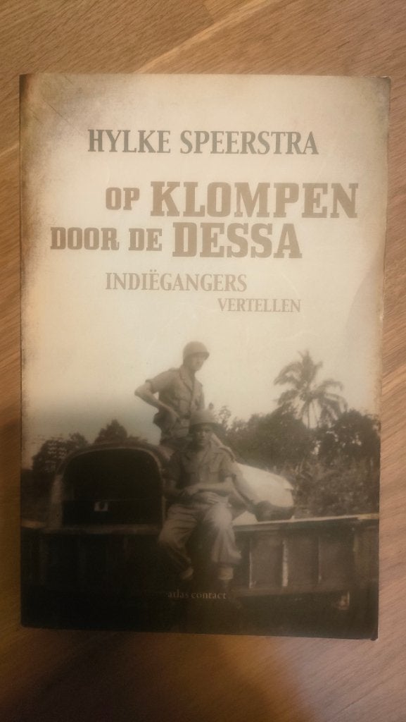 Op klompen door Odessa, Boeken, Ophalen, Zo goed als nieuw, Nederland